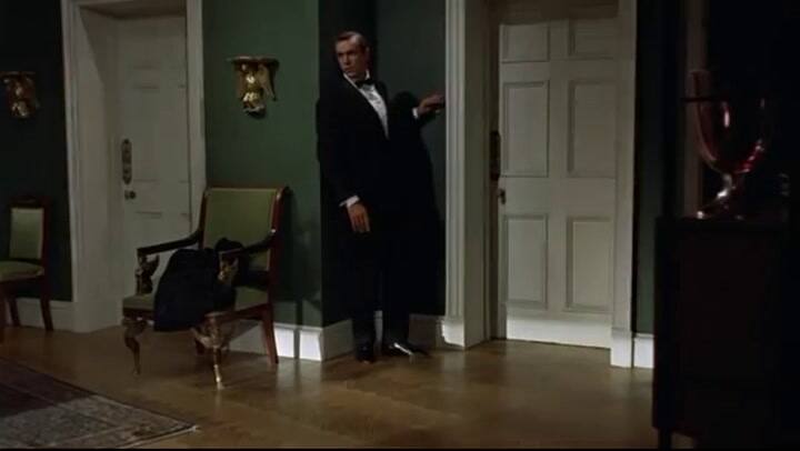 Eunice Gayson y Sean Connery en Dr. No