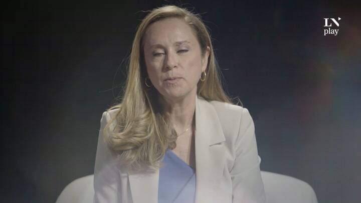 Duelo con Adriana Belmonte