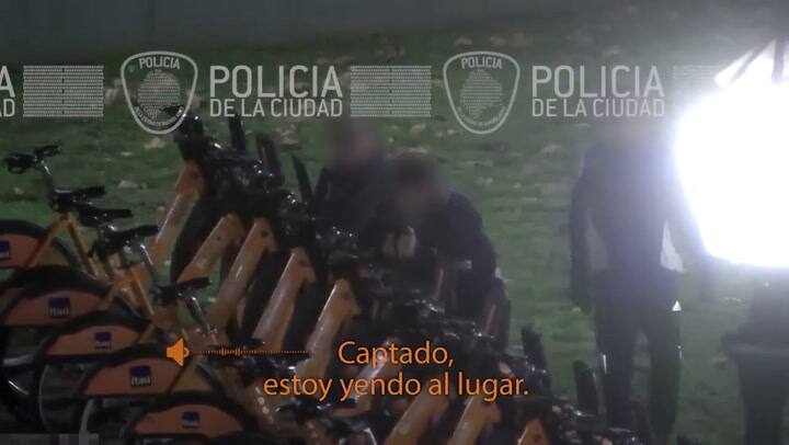 Cuatro menores intentaron robar bicicletas en la estación de EcoBici de Parque Lezama