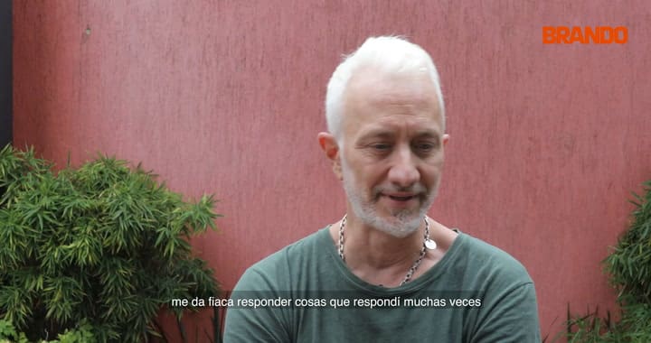 Andy íntimo.