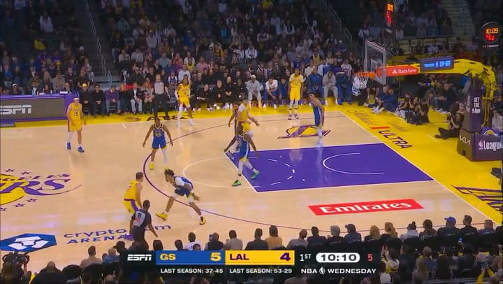 Kessler y Doncic mostraron buena conexión desde los primeros minutos de la temporada