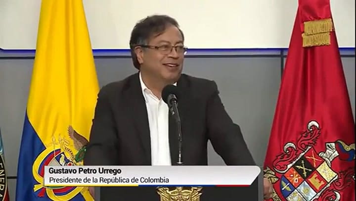 El lapsus de Gustavo Petro en un discurso sobre los jóvenes.