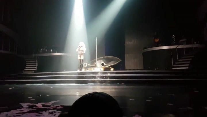 Britney Spears demuestra que puede cantar sin playback