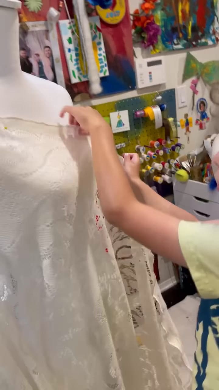 Max Alexander muestra el paso a paso de sus diseños