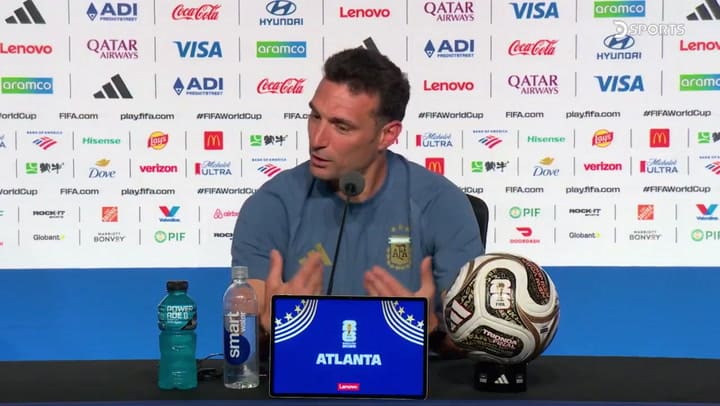 Scaloni y su esposa