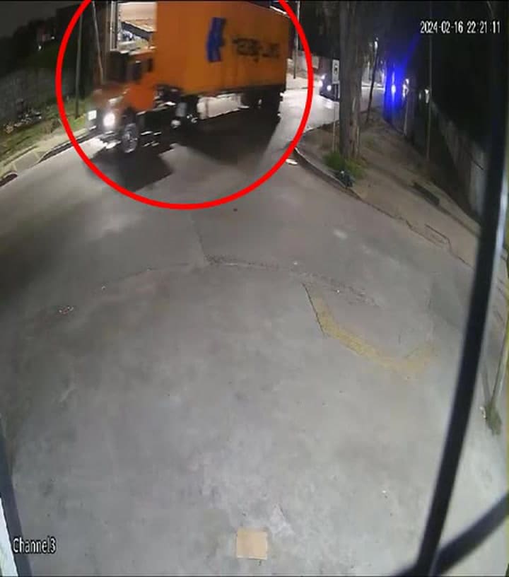 Robo embajada