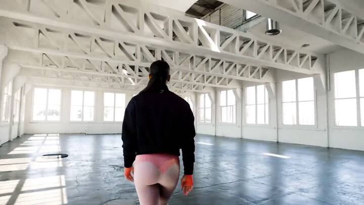 Gymshark - Amplify Seamless - Fuente: YouTube
