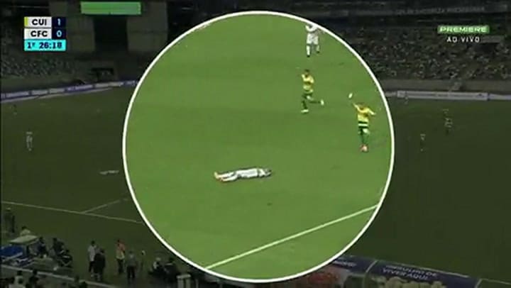 Así se desmayó Kaio César en medio del partido