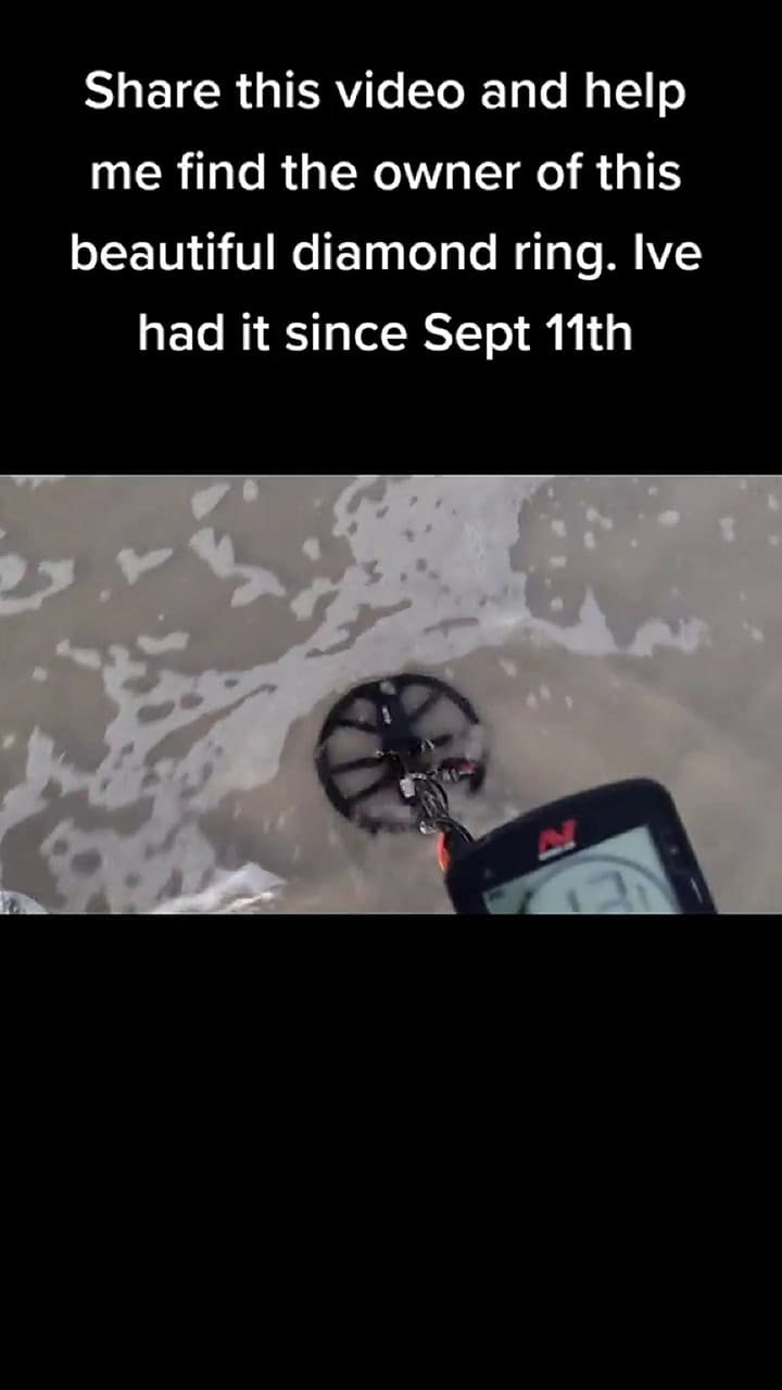 Un 'cazador de tesoros' halló un objeto con gran valor sentimental en la playa