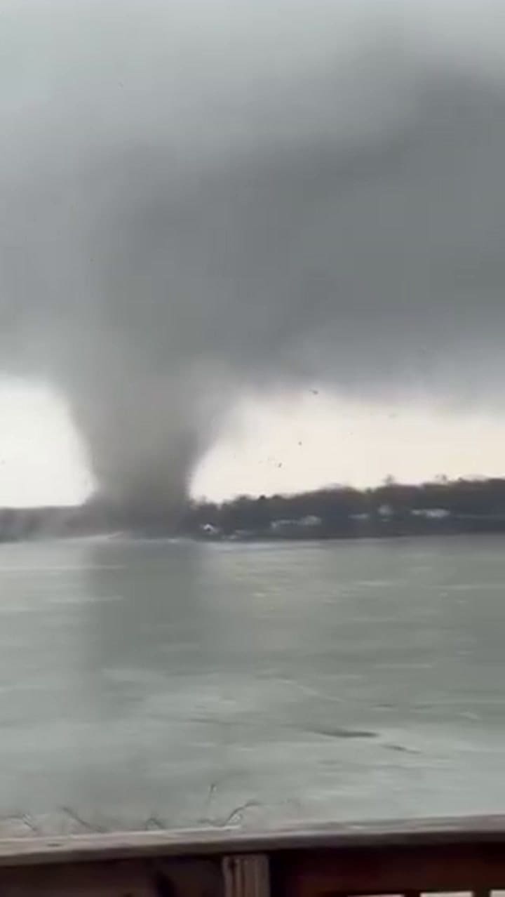 En Michigan se registraron cuatro muertos e impactantes imágenes del tornado