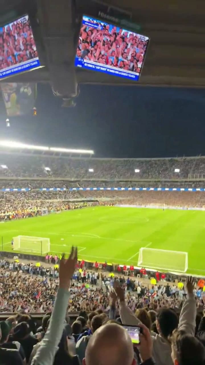 Cánticos contra Chiqui Tapia en la previa del partido despedida de Lionel Messi