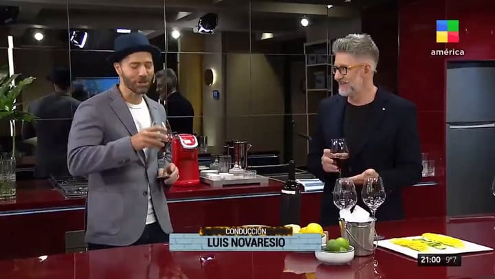 Luis Novaresio abrió su programa junto a su marido - Fuente: América