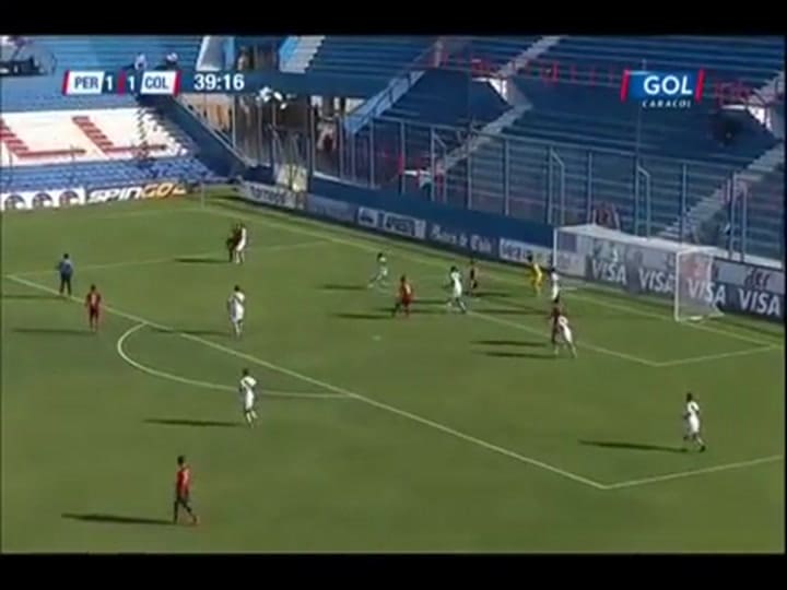 Peru 1 - 3 Colombia Gol de taco de Rafael Santos Borré