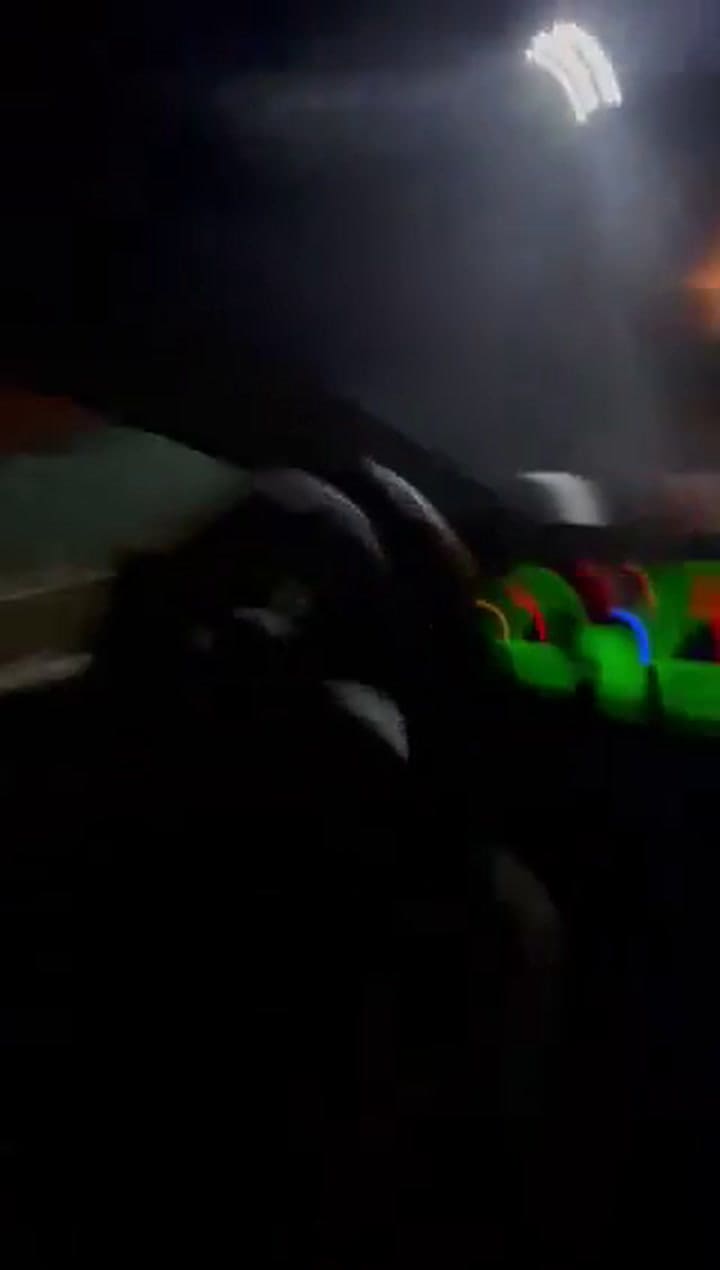 Imágenes cercanas del bombardeo, grabadas por un conductor