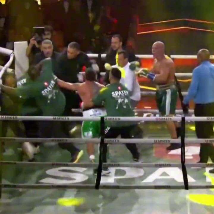 Brasil: una pelea de boxeo terminó en batalla campal y con un ex estrella de la UFC inconsciente