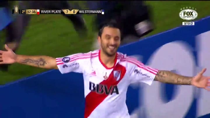 El quinto gol de Scocco