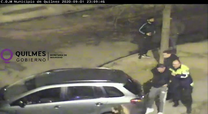 Policías roban el dinero de uno de los protagonistas de un choque en Quilmes