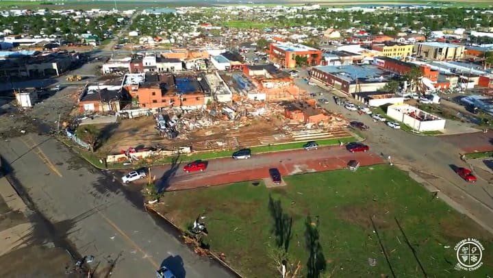 Un tornado destruyó una ciudad en Texas