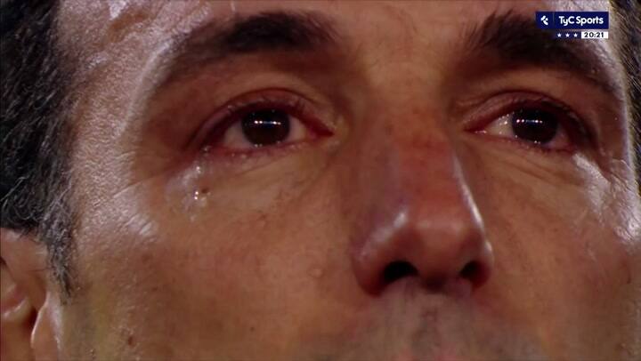 El desconsolado llanto de Scaloni durante la despedida de Messi