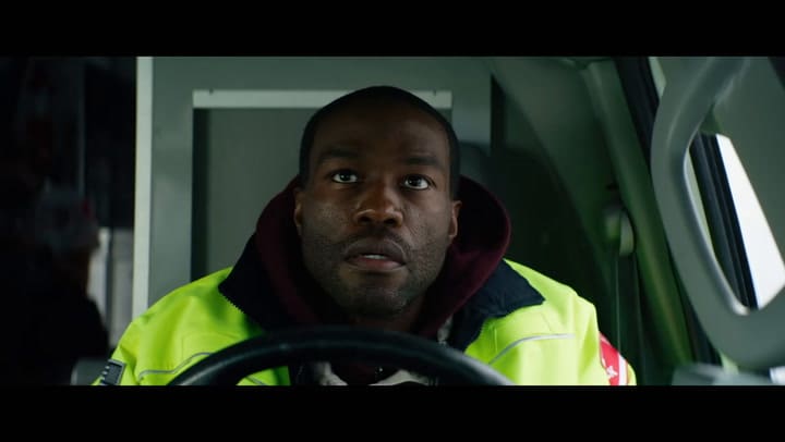Ambulancia, tráiler