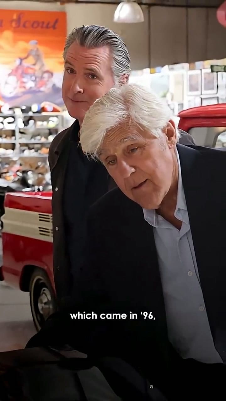 Jay Leno, el referente de los talk shows norteamericanos, celebró la ley firmada por Newsom sobre autos clásicos
