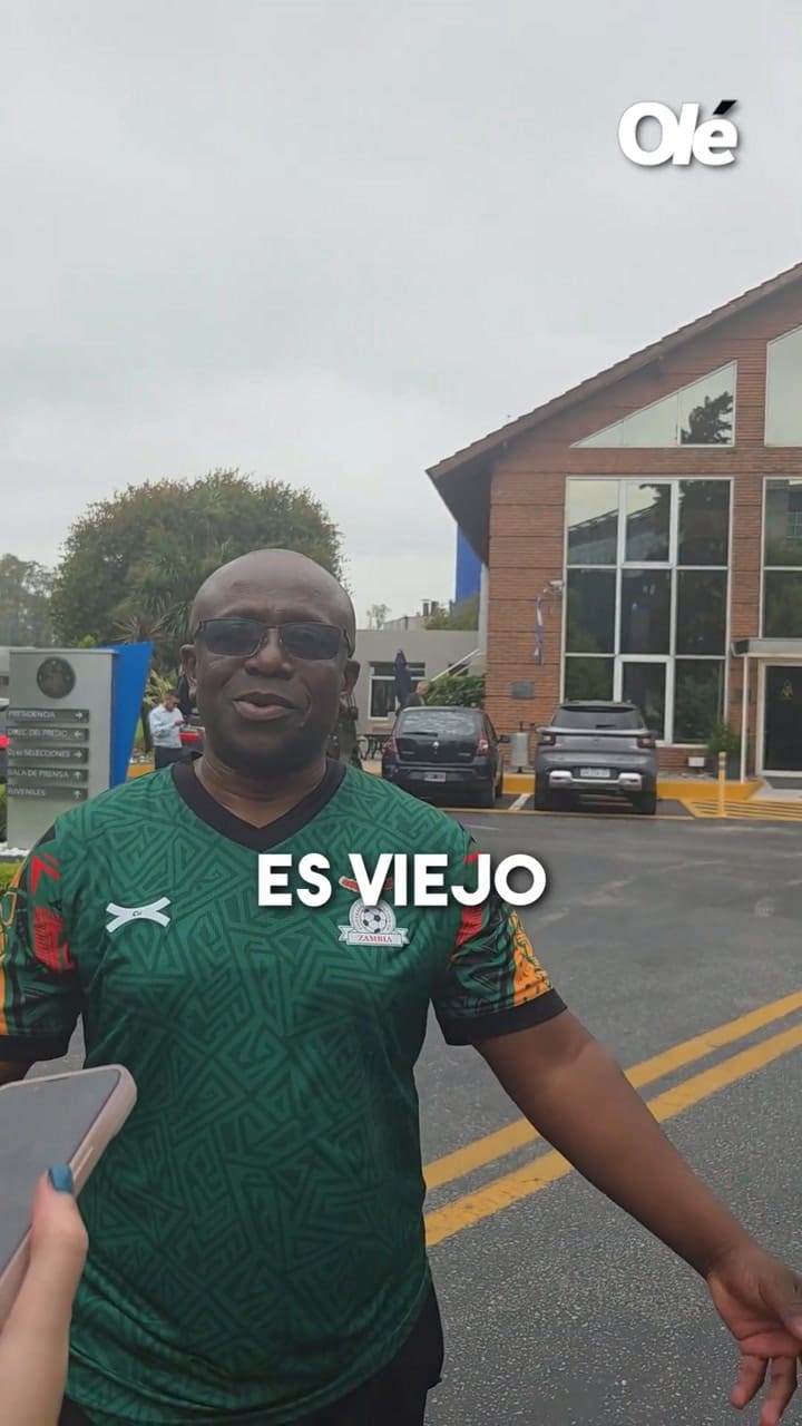 Fashion Sakala eligió a Cristiano Ronaldo por sobre Lionel Messi (Video: Olé)