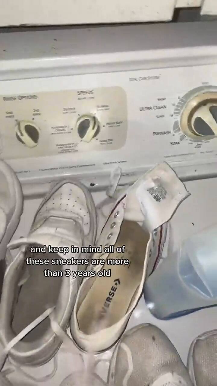 Una tiktoker reveló su truco para dejar las zapatillas como nuevas