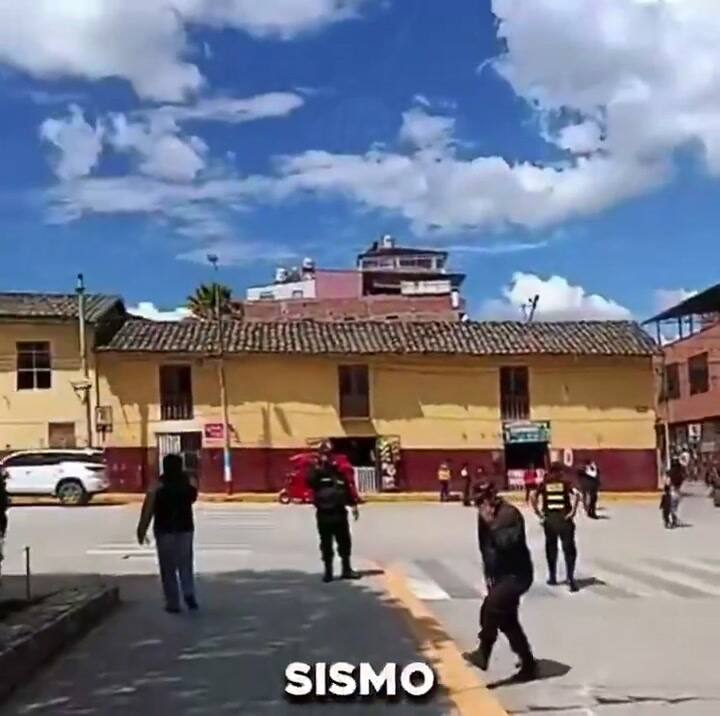 Vecinos registraron el momento del sismo en Perú