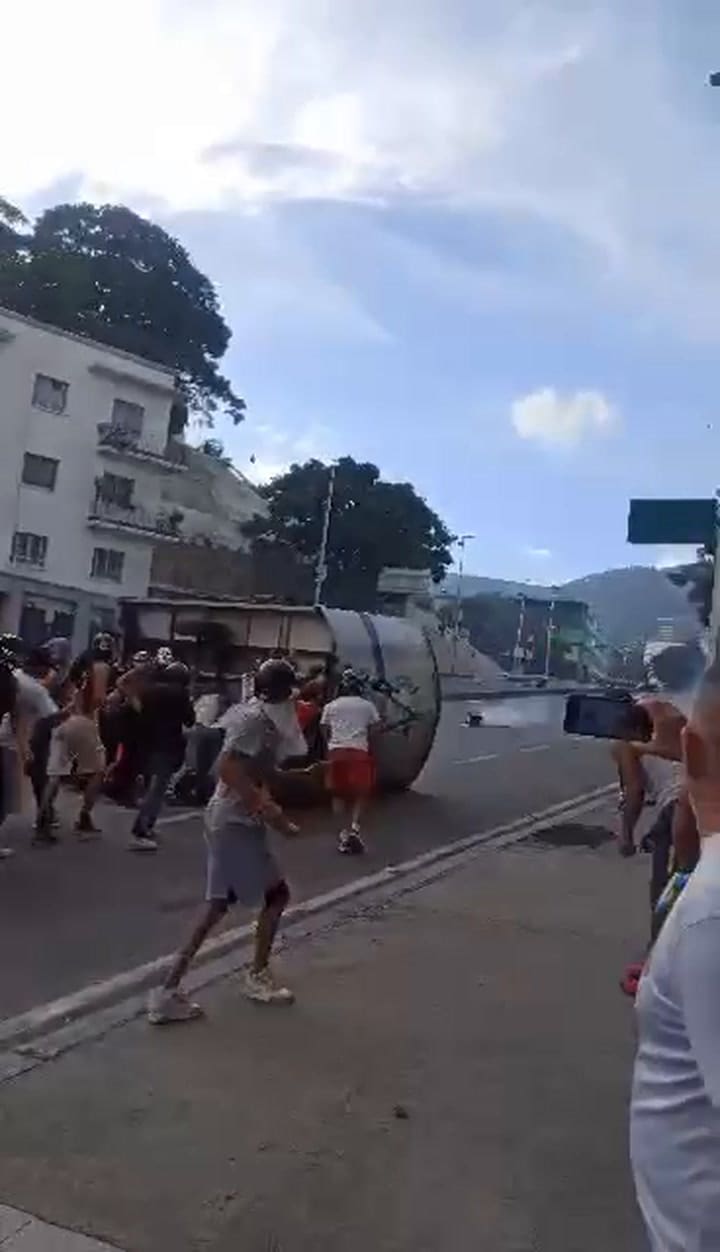 Whatsapp Video 2024-07-29 At 21.22.30 (1)