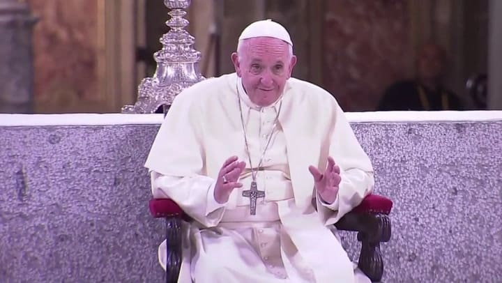 Francisco en Chile: Pidió perdón por abusos en una reunión privada