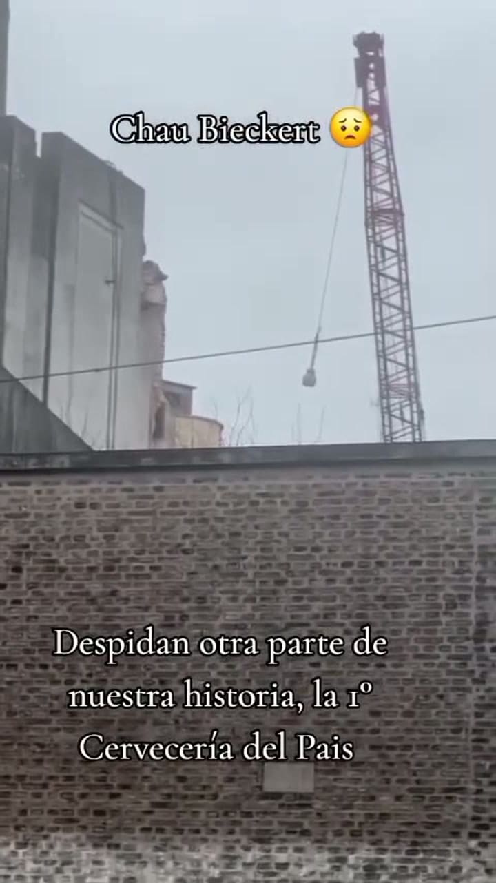Demolición de la exfábrica de Bieckert, en Llavallol @doble.II.vintage @