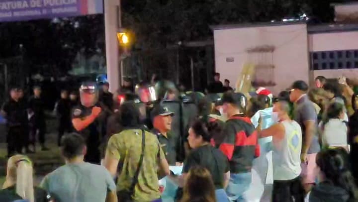Protestas en Rosario y sanciones