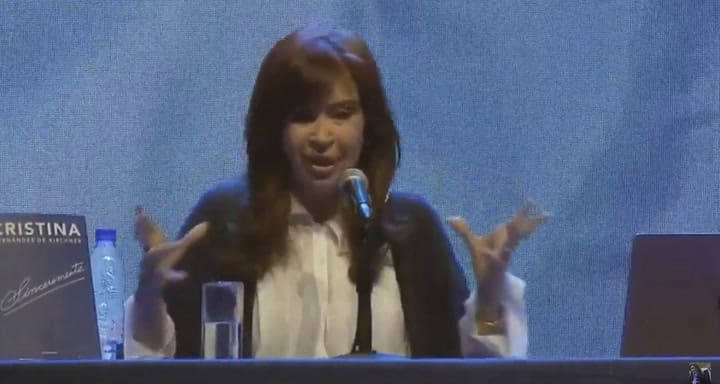 Cristina acusó al Gobierno de 'soviético'