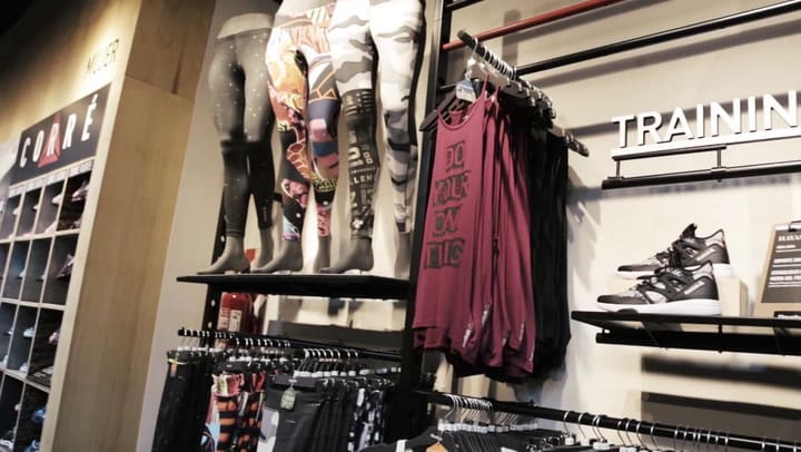 Reebok desembarcó en Unicenter