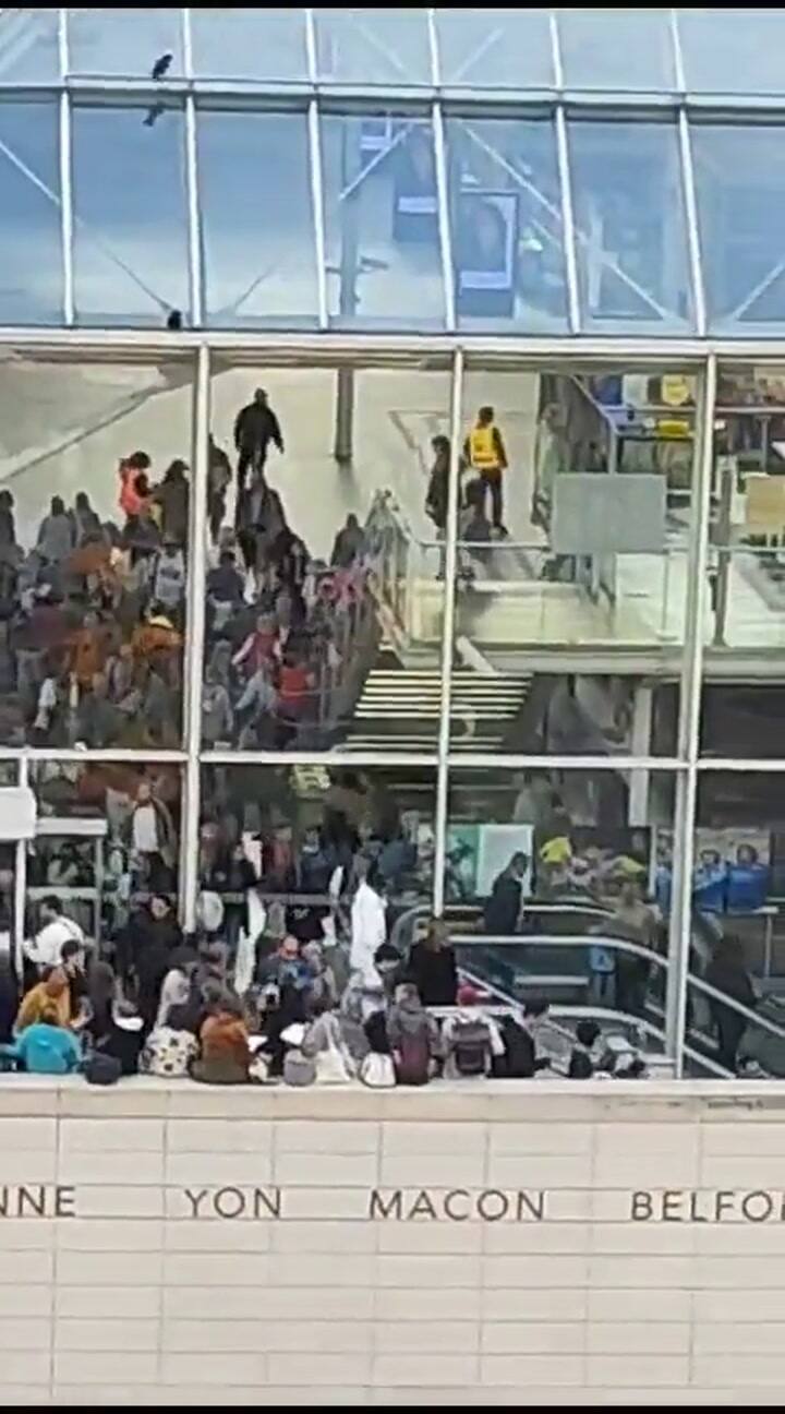 Así evacuaron la estación de tren Gare de Lyon