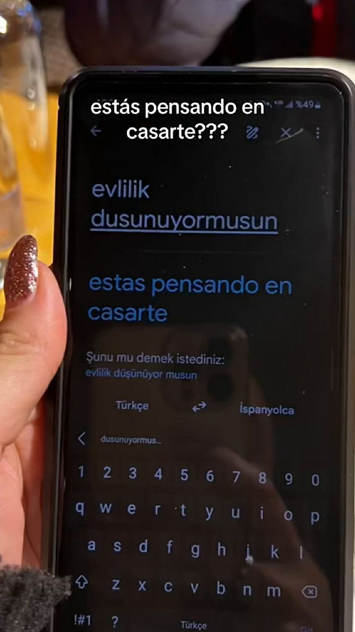 Una tiktoker uruguaya vivió una situación incómoda en su viaje a Turquía: le pidieron casamiento