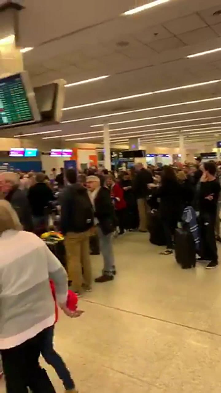Paro sorpresivo en Ezeiza