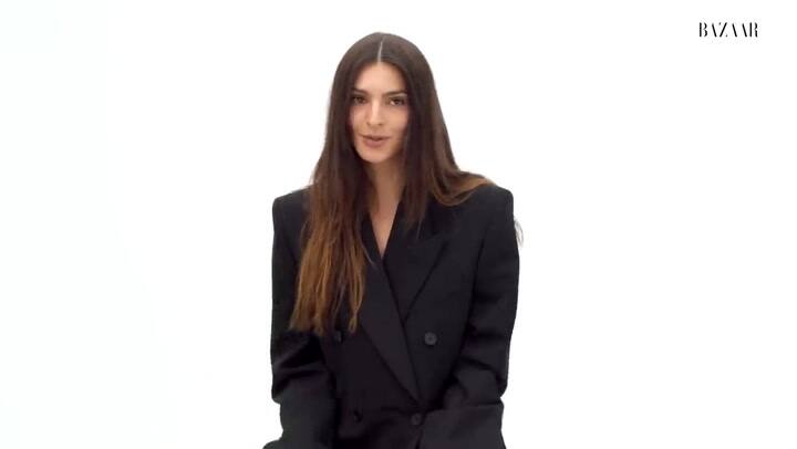 El vestido por el que más han criticado a Emily Ratajkowski