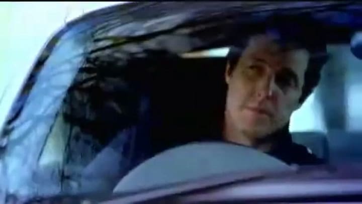 Un gran chico, tráiler