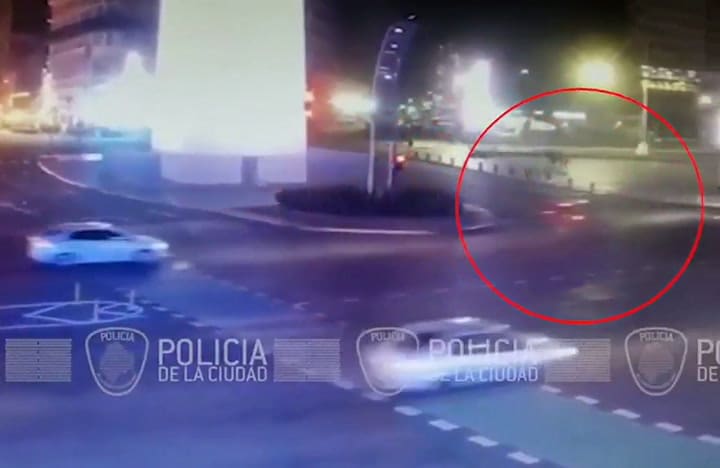 GIF CHOQUE OBELISCO