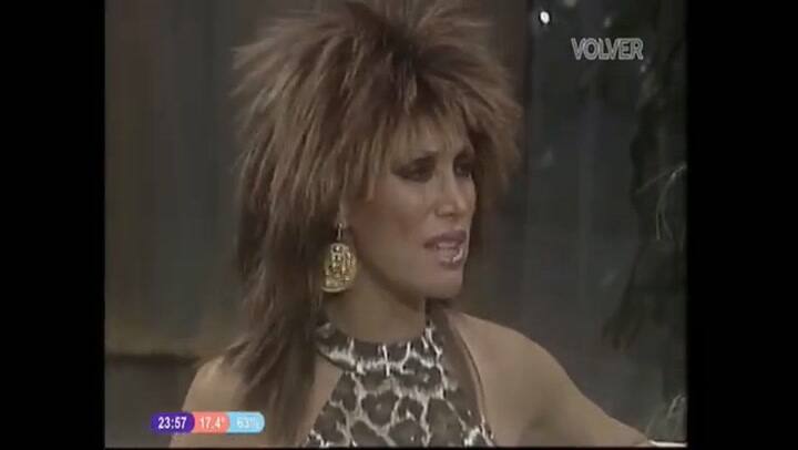 Moria Casán en un sketch de Monumental Moria con Mario Castiglione
