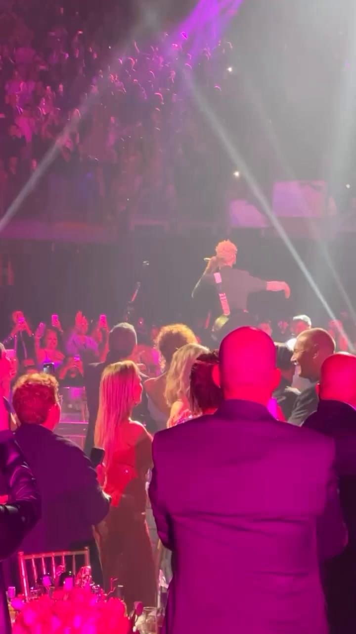 Wooow!+++¿qué+tal+el+saludo+@donomar+a+@maluma+en+#premiolonuestro