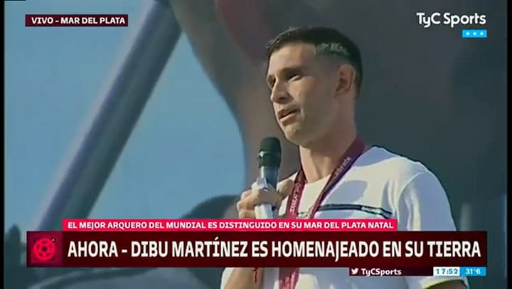 El íntimo mensaje que le mandó Dibu Martínez a Leo Messi