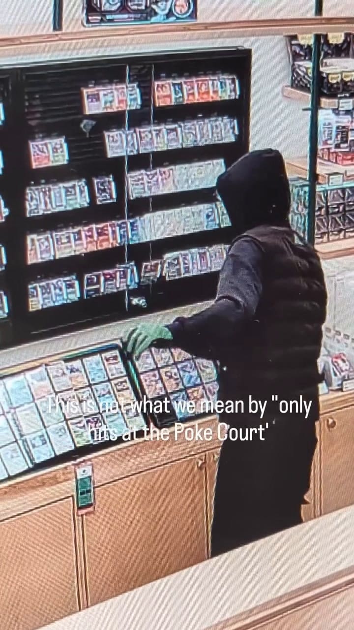 Ladrones rompieron los vidrios y robaron tarjetas coleccionables de Pokémon en una tienda de Nueva York