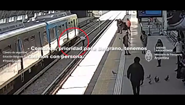 Se descompensó, cayó a las vías, un tren pasó por encima, pero sobrevivió