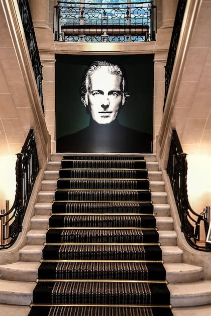 En fotos: la colección personal del diseñador Hubert de Givenchy que se subastará en París por más de 50 millones de euros