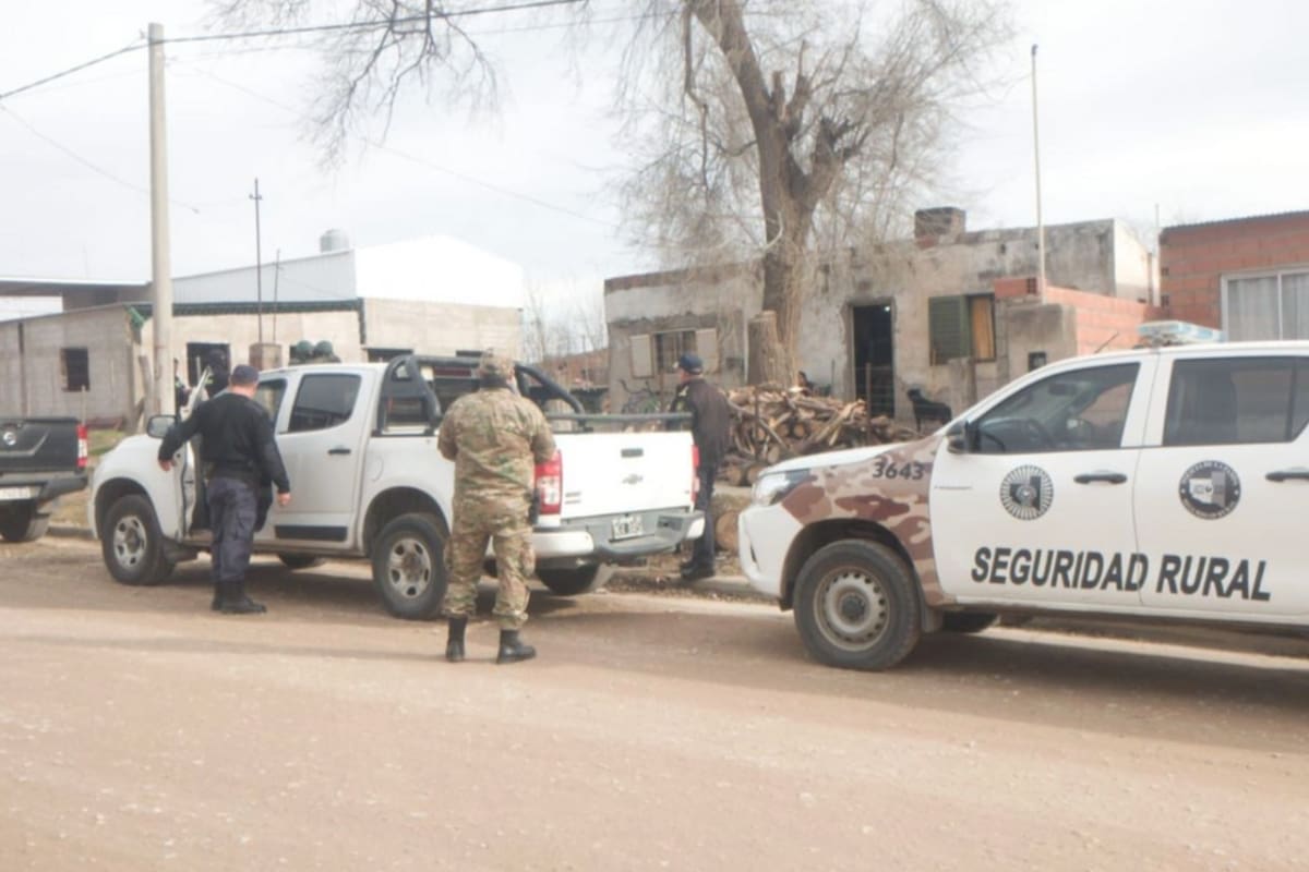 Hubo cuatro allanamientos, tres detenidos y un prófugo tras la denuncia del productor ganadero en General Acha