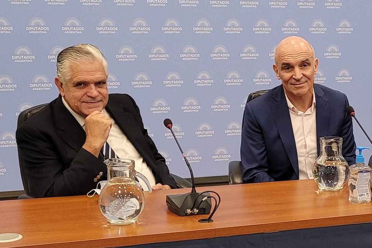 Hubo gestos de acercamiento en el Congreso entre los economistas liberales