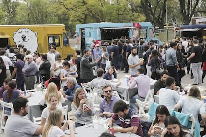 Hubo una fiesta de food trucks en Parque Patricios y gran expectativa cuando se lanzó el proyecto de llevarlos a los barrios