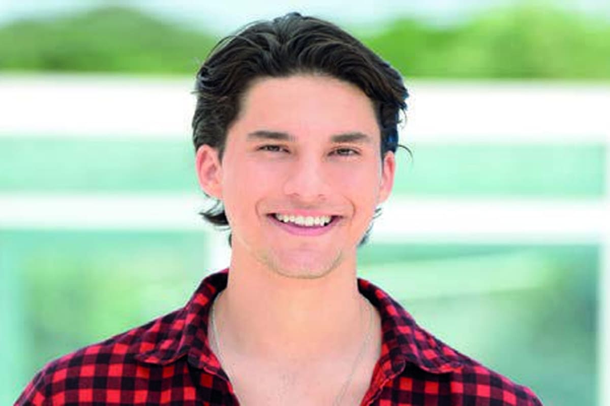 Huele a espíritu adolescente: nadie conoce qué perfume usa Francisco Tinelli